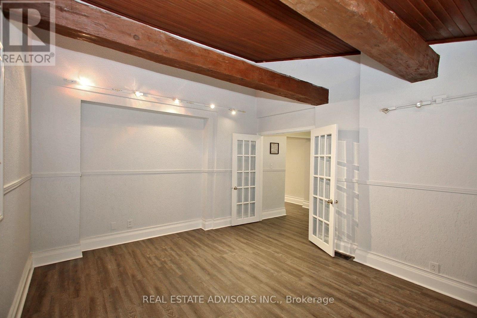 7924 Kipling Avenue Property Photo 12