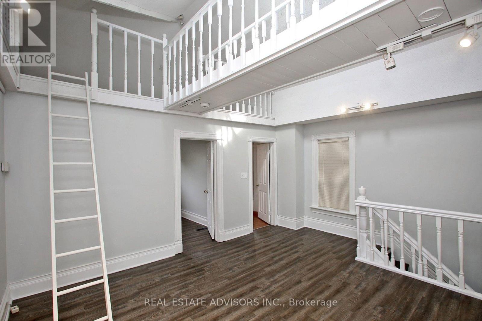 7924 Kipling Avenue Property Photo 16