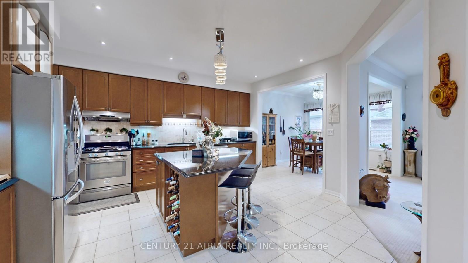 69 Diamond Jubilee Drive Property Photo 10