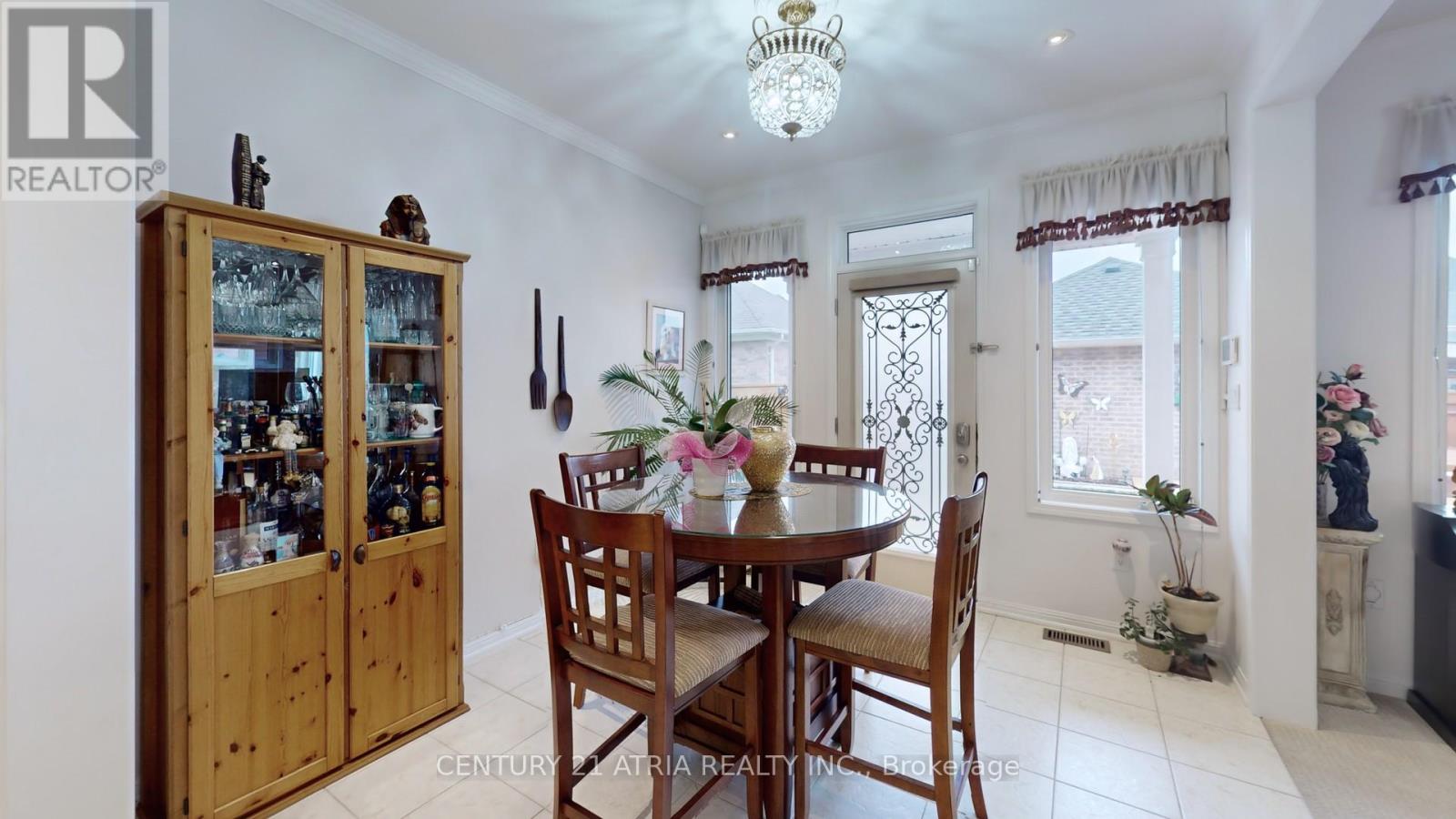 69 Diamond Jubilee Drive Property Photo 13