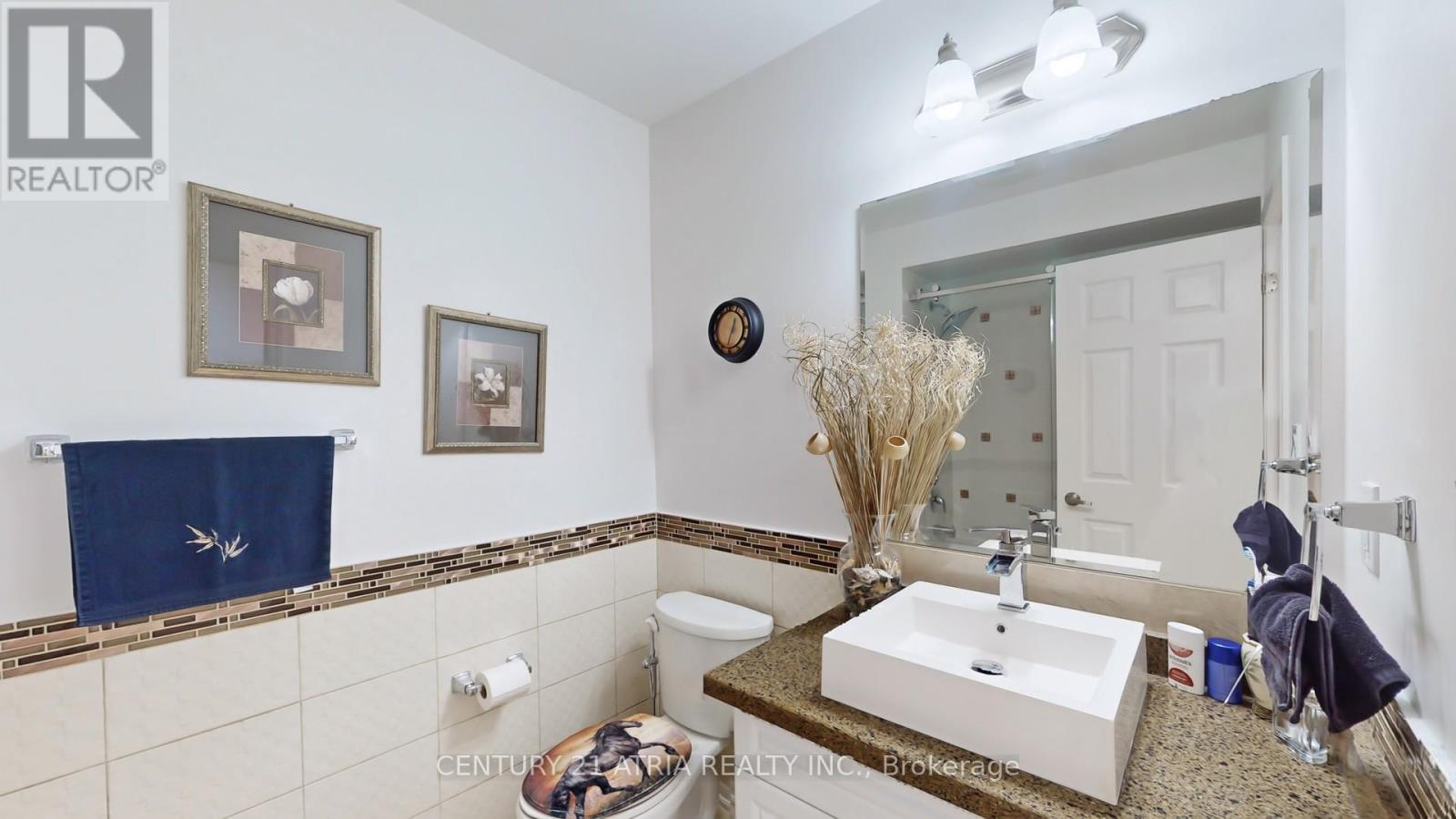 69 Diamond Jubilee Drive Property Photo 21