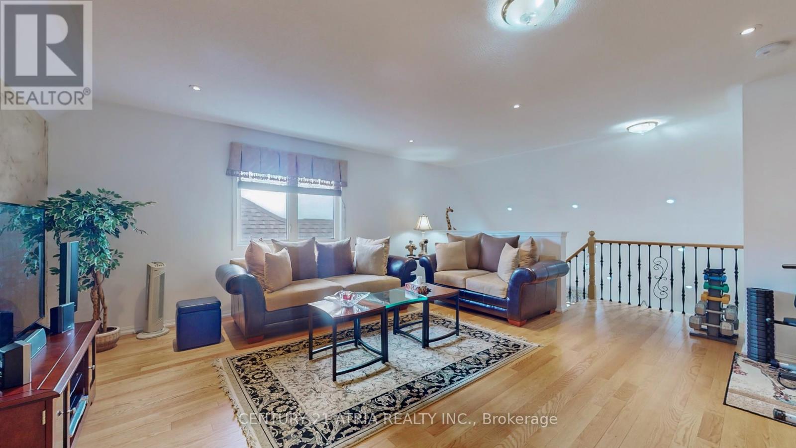 69 Diamond Jubilee Drive Property Photo 25