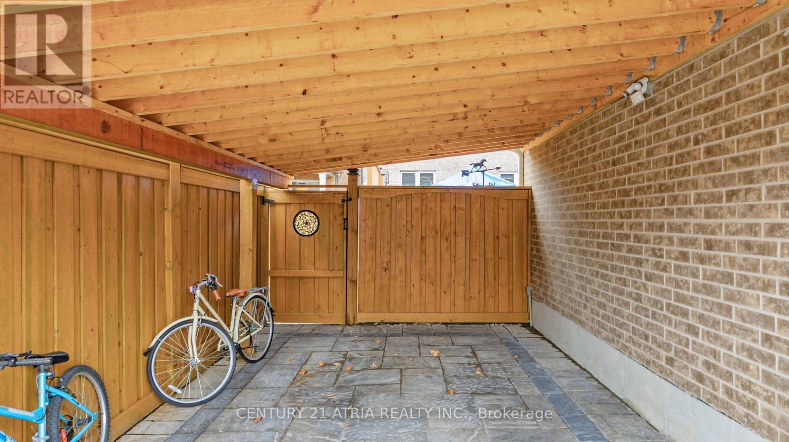 69 Diamond Jubilee Drive Property Photo 35