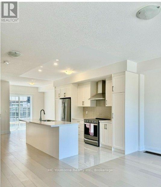 81 Clippers Crescent Property Photo 1