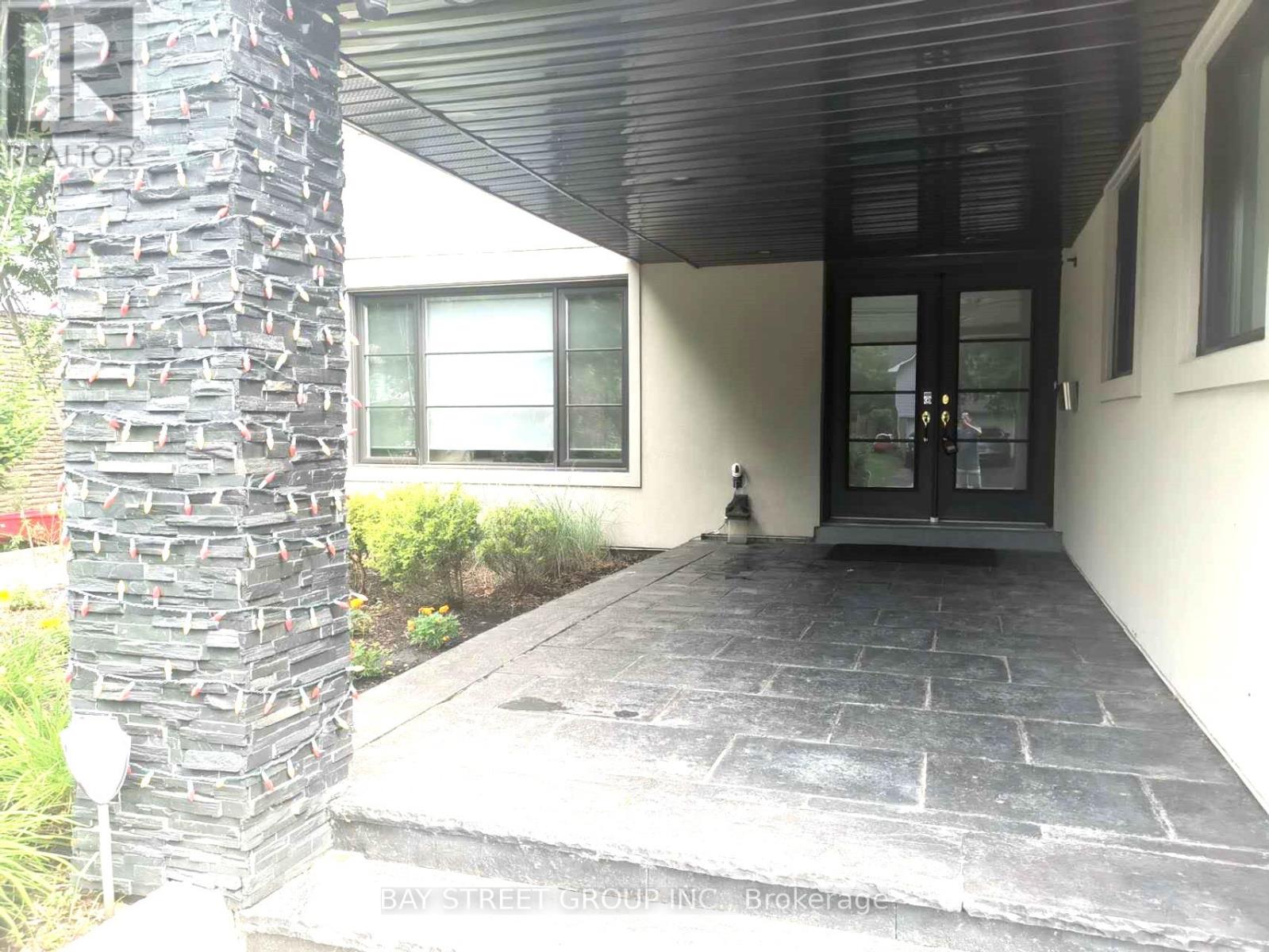 24 Avondale Crescent Property Photo 4