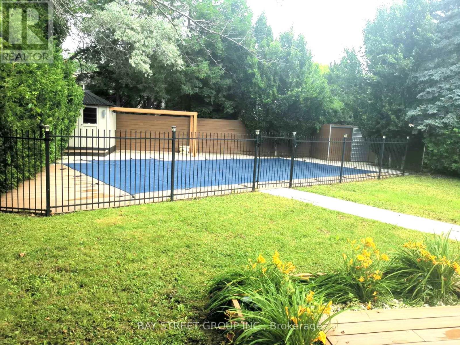 24 Avondale Crescent Property Photo 5