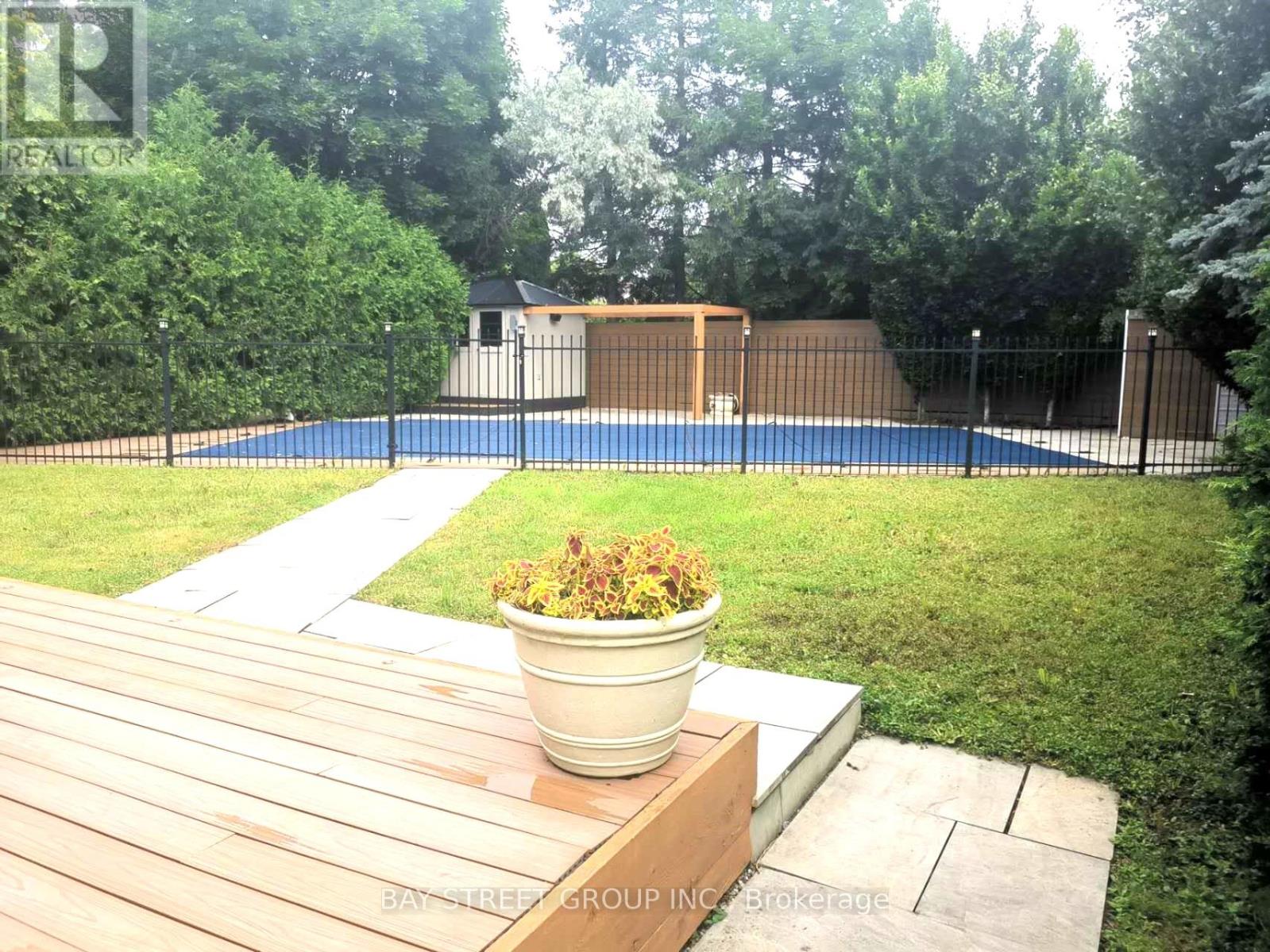 24 Avondale Crescent Property Photo 8