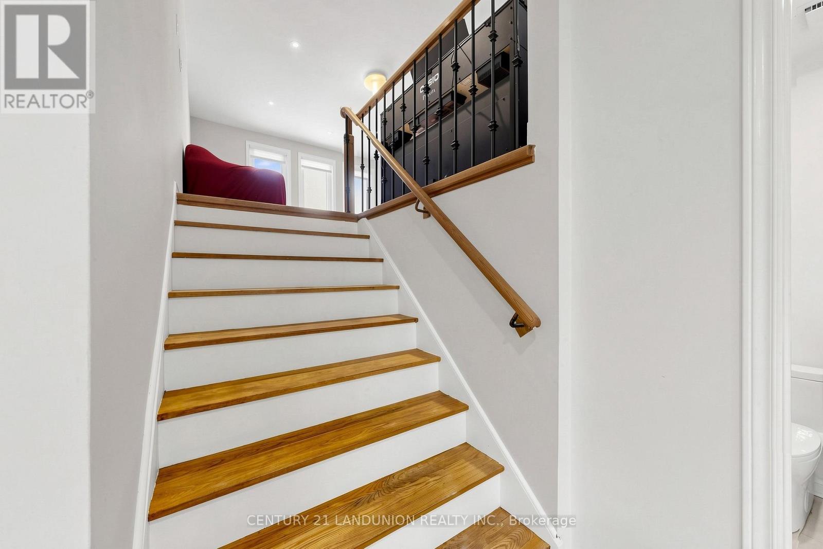 329 Atha Avenue Property Photo 4