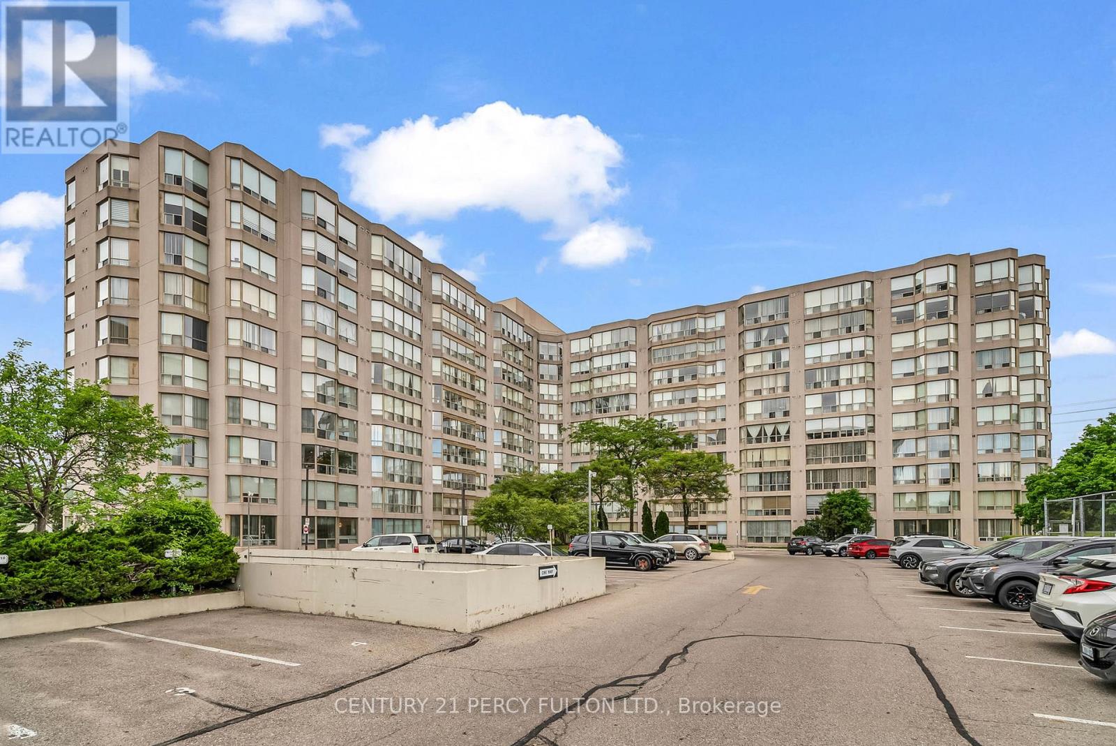 611 - 309 MAJOR MACKENZIE AVENUE Property Photo 1