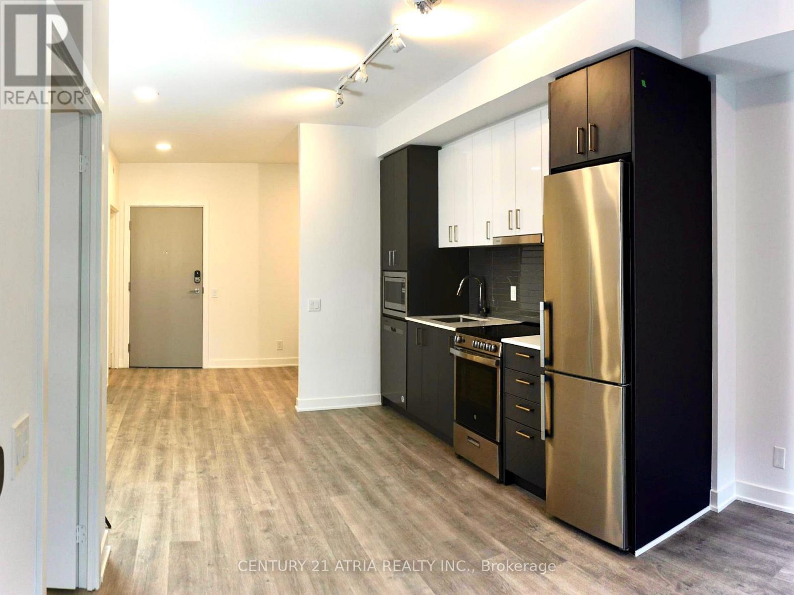 619A - 30 UPPER MALL WAY Property Photo 1