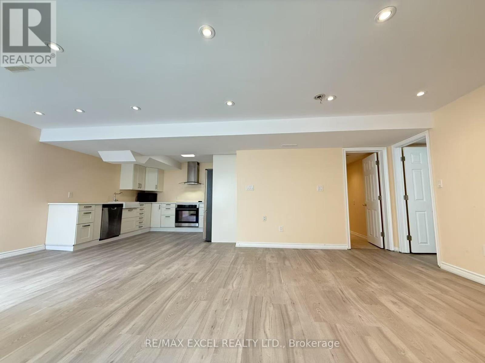 BSMT - 278 IVY JAY CRESCENT Property Photo 1