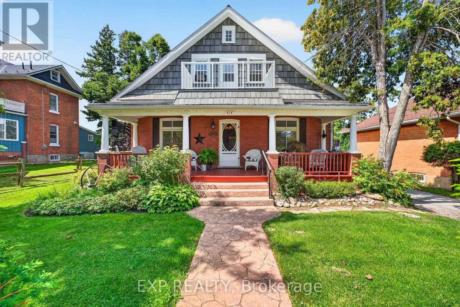 414 Osborne Street Property Photo 2
