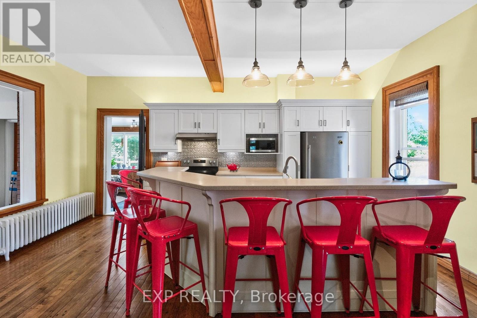 414 Osborne Street Property Photo 15