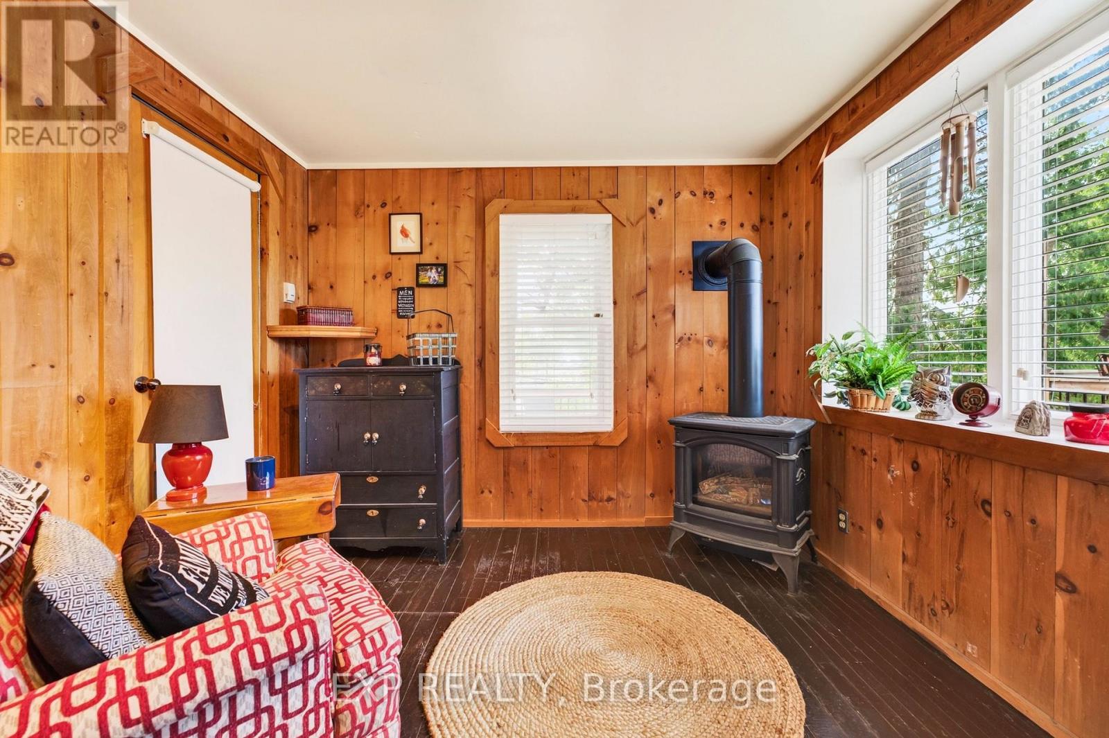 414 Osborne Street Property Photo 22
