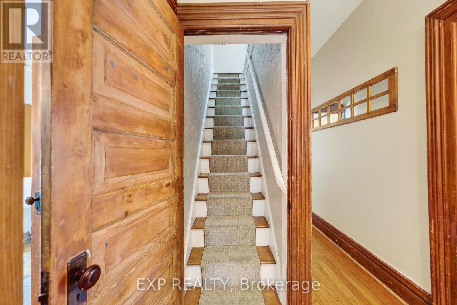 414 Osborne Street Property Photo 27