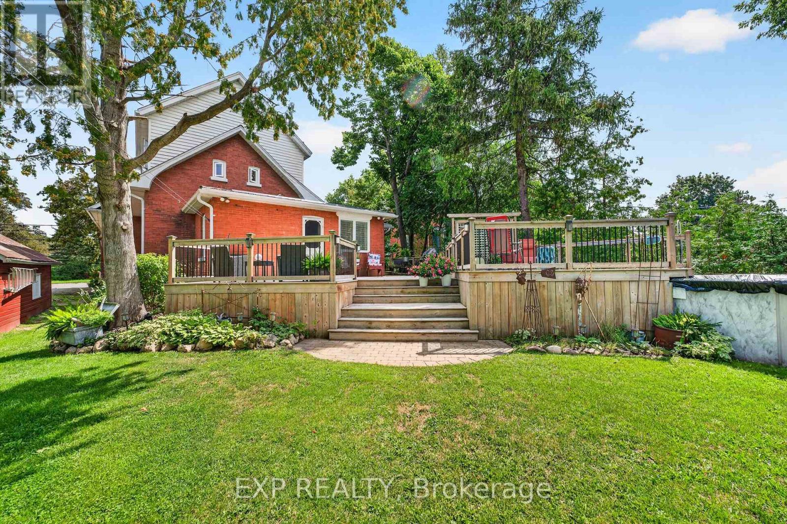 414 Osborne Street Property Photo 39