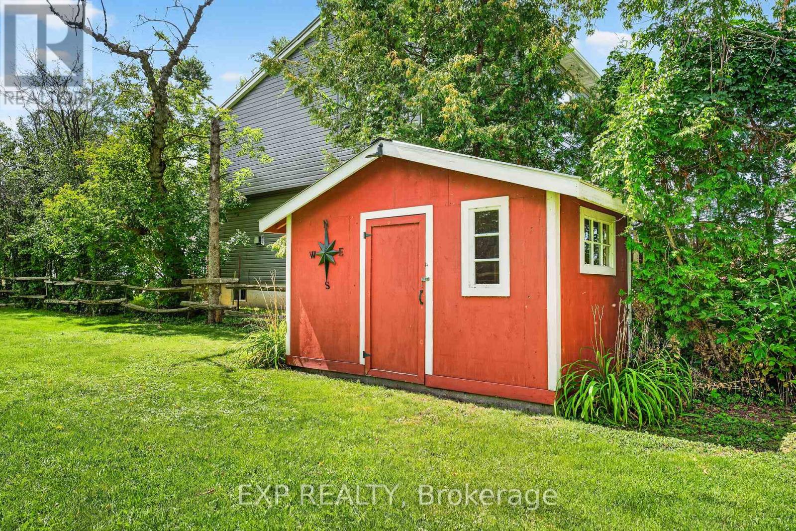 414 Osborne Street Property Photo 40