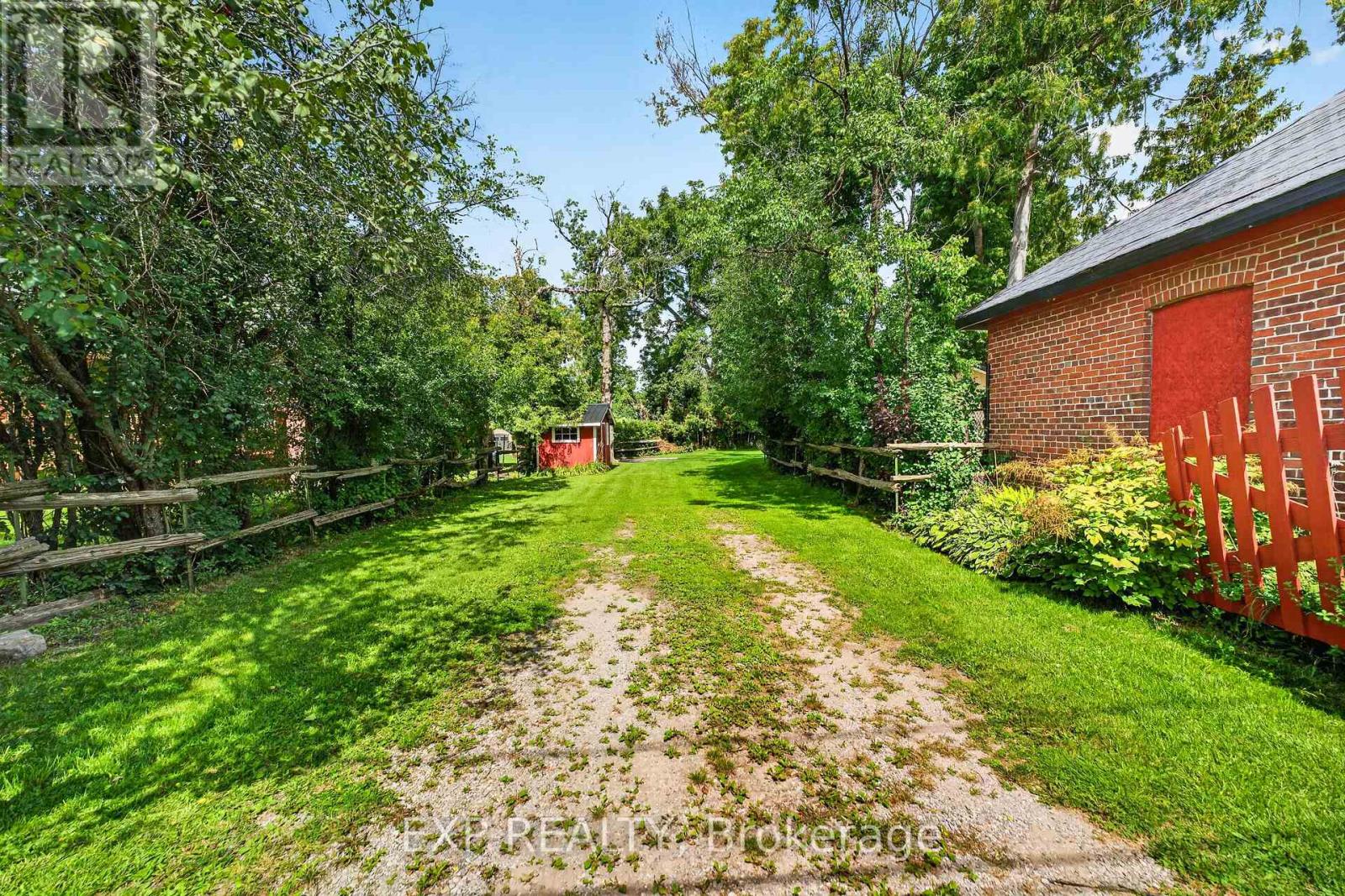 414 Osborne Street Property Photo 41