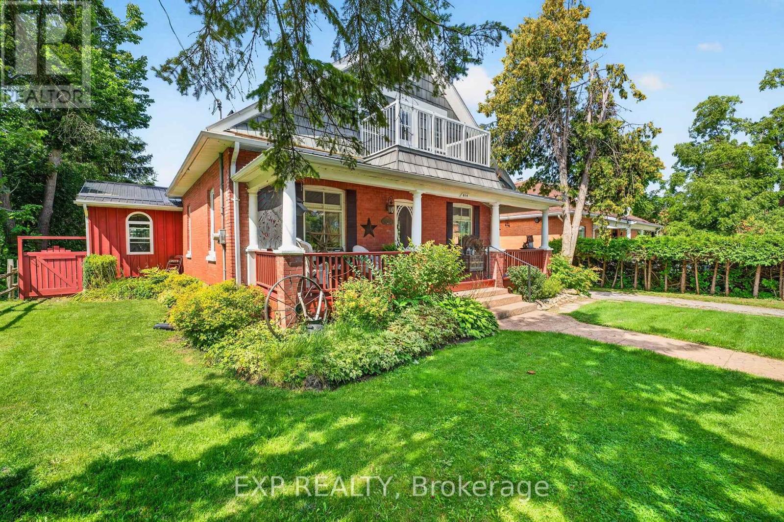 414 Osborne Street Property Photo 47