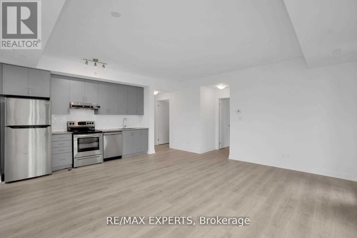 309 - 1709 Bur Oak Avenue Property Photo 14