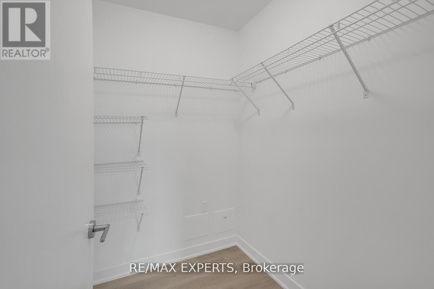 309 - 1709 Bur Oak Avenue Property Photo 18
