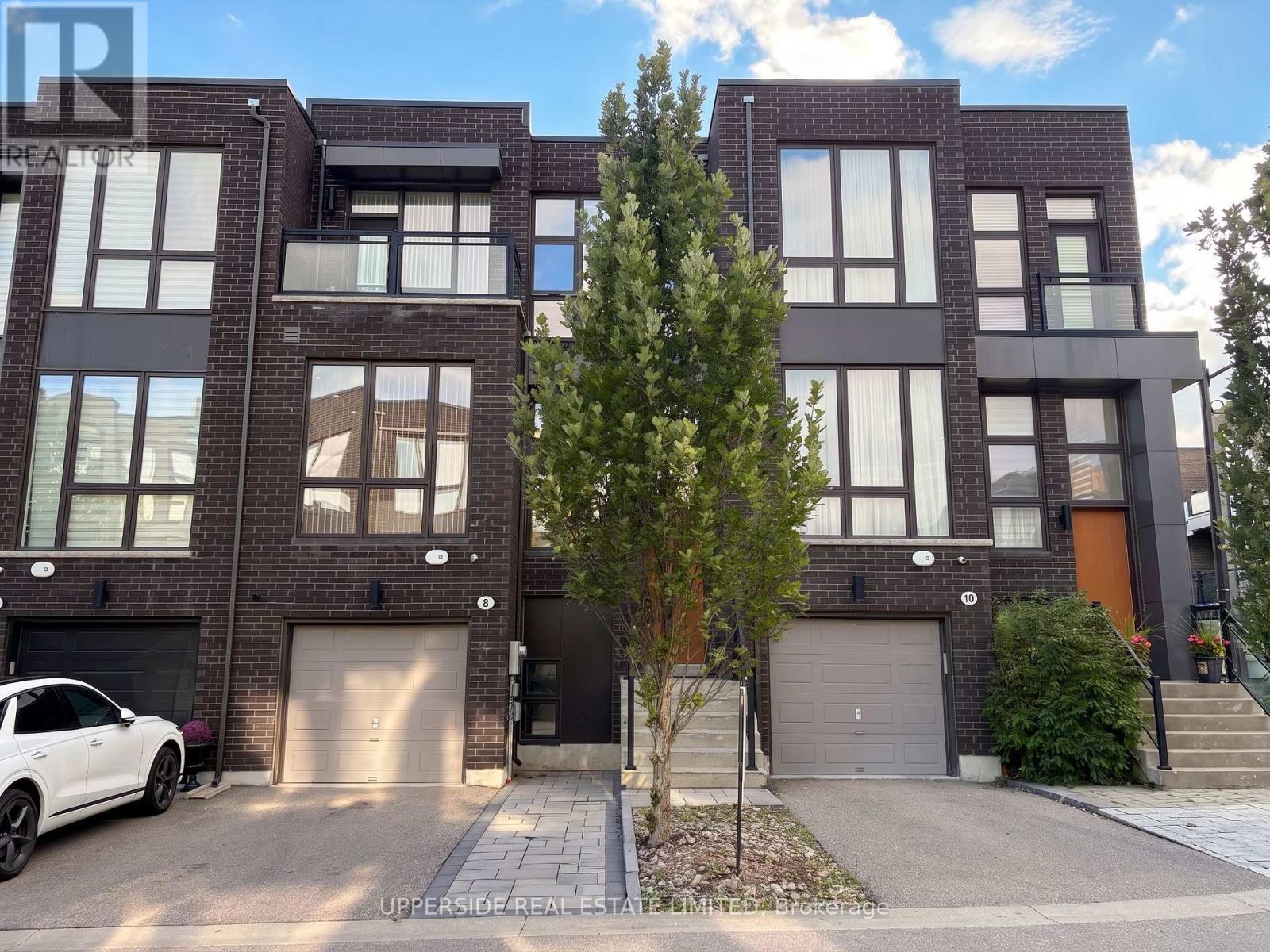 8 SABLE ROAD Property Photo 1