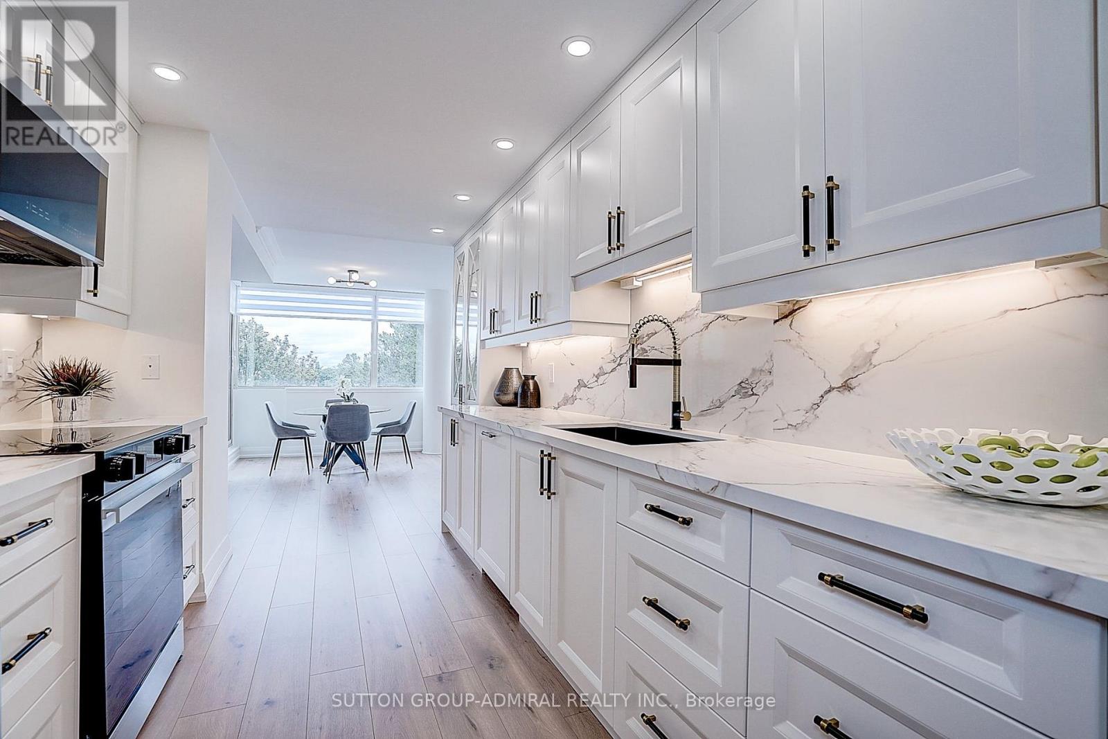 417 - 20 Harding Boulevard W Photo de la propriété 1