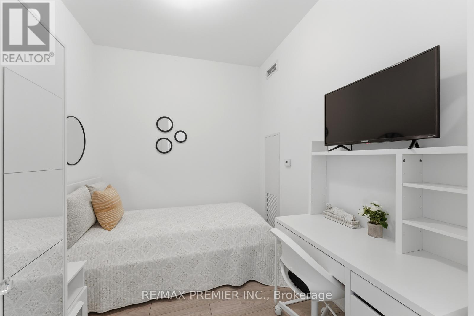 1512 - 10 Abeja Street Property Photo 14