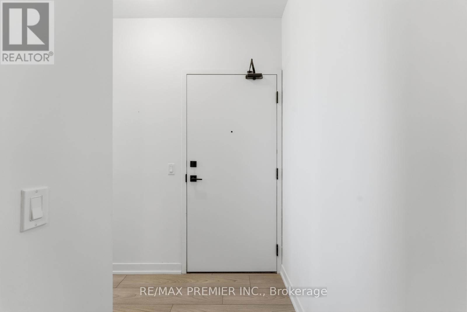 1512 - 10 Abeja Street Property Photo 16