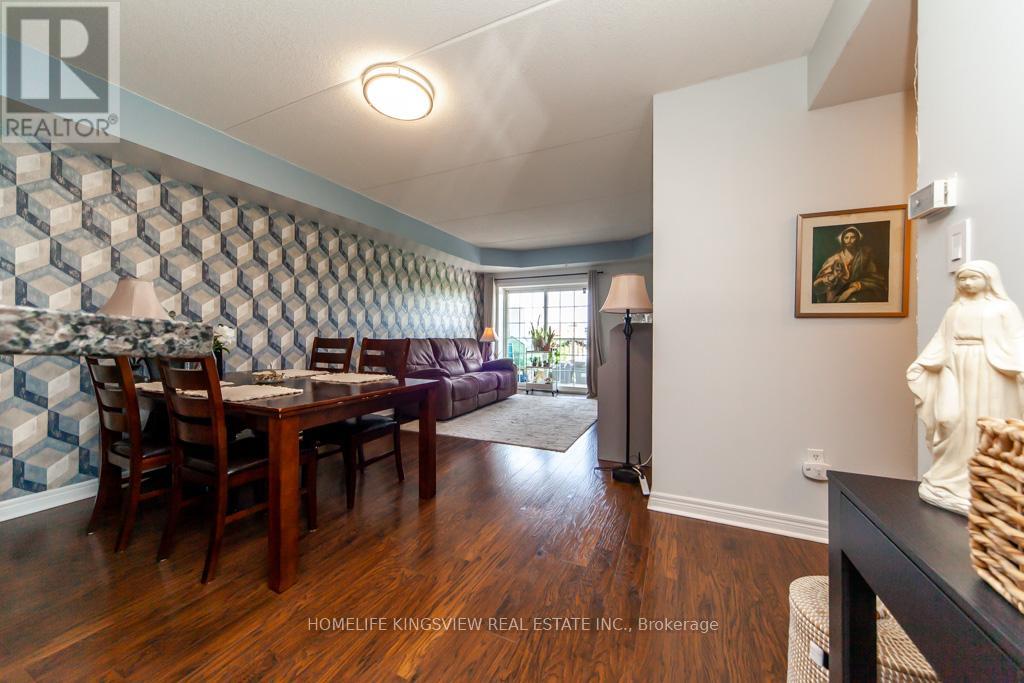 301 - 7428 Markham Road Property Photo 4