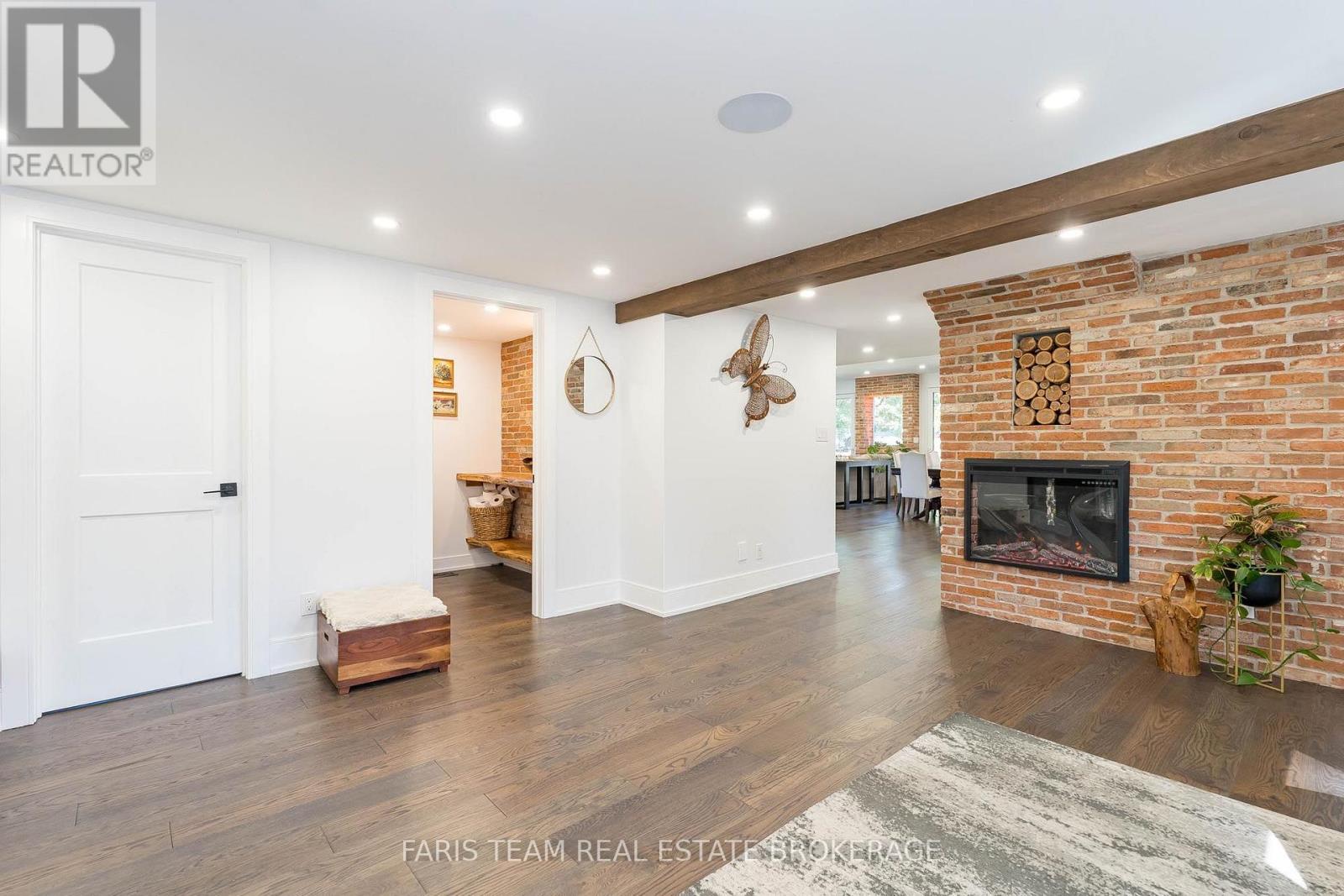 3951 Alberta Avenue Property Photo 18