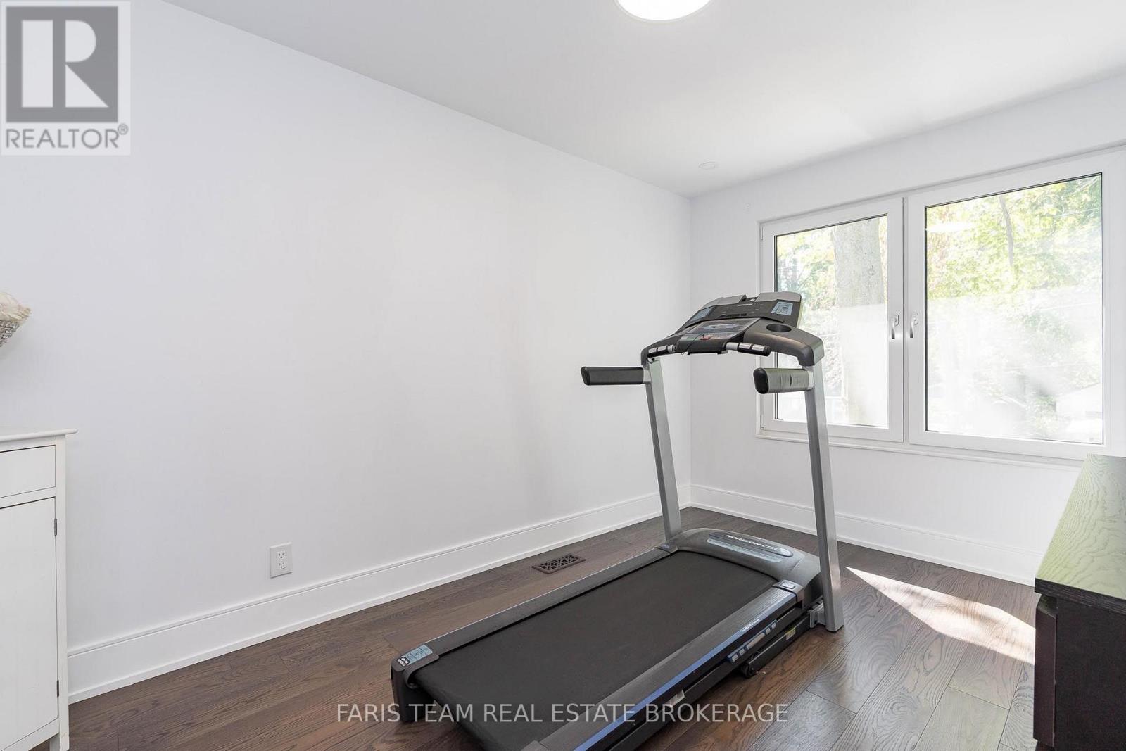 3951 Alberta Avenue Property Photo 31