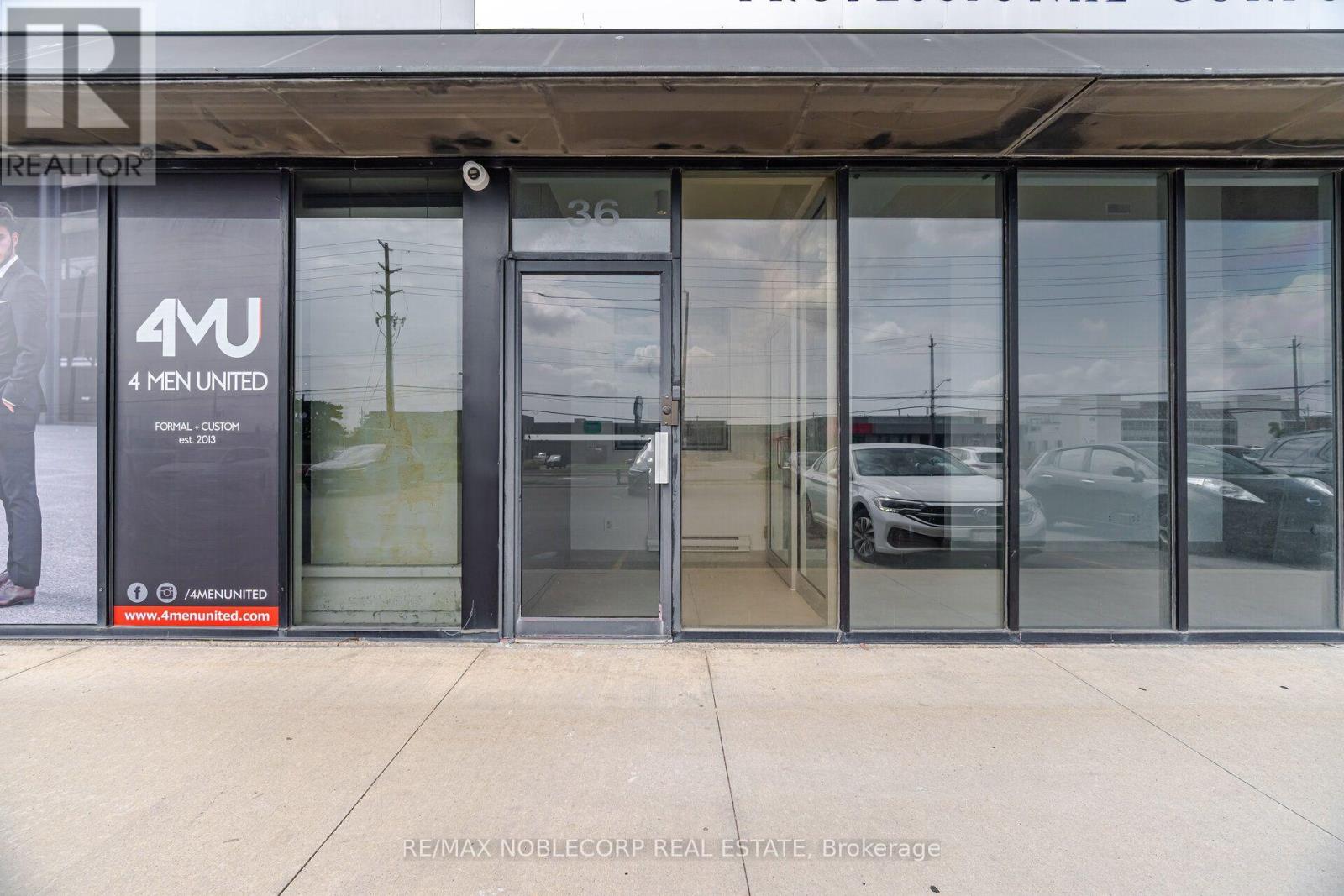 36 - 4040 Steeles Avenue W Property Photo 6