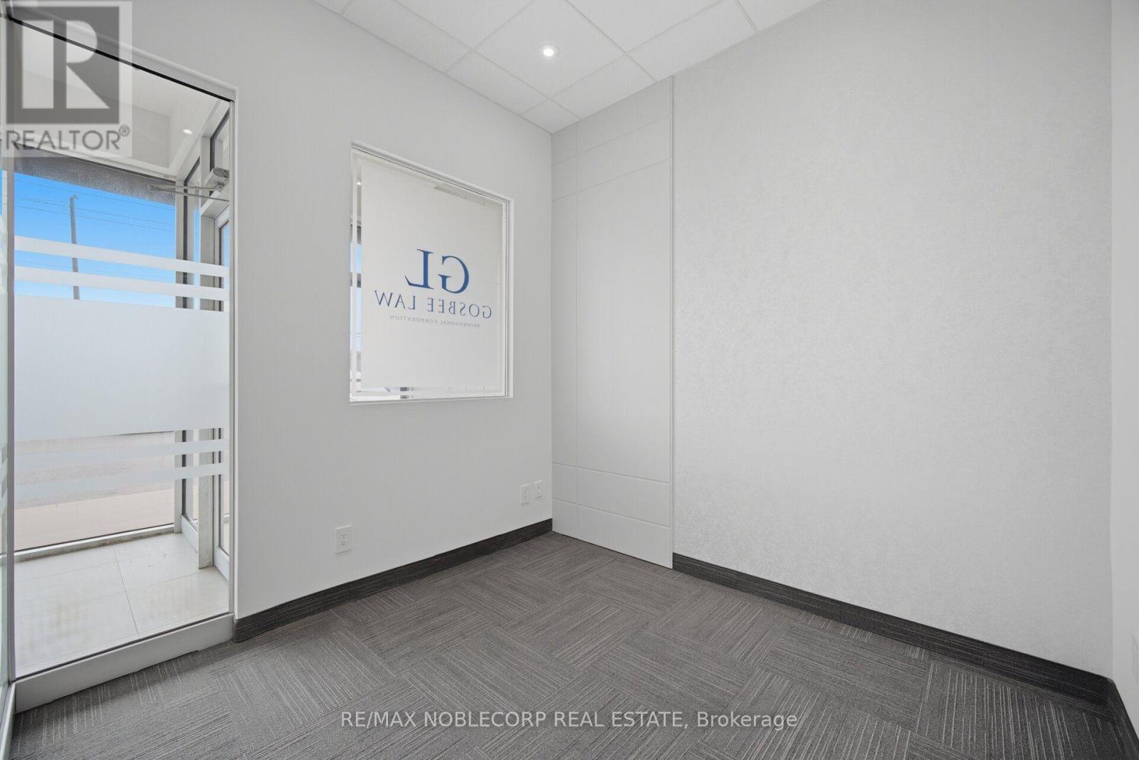 36 - 4040 Steeles Avenue W Property Photo 20