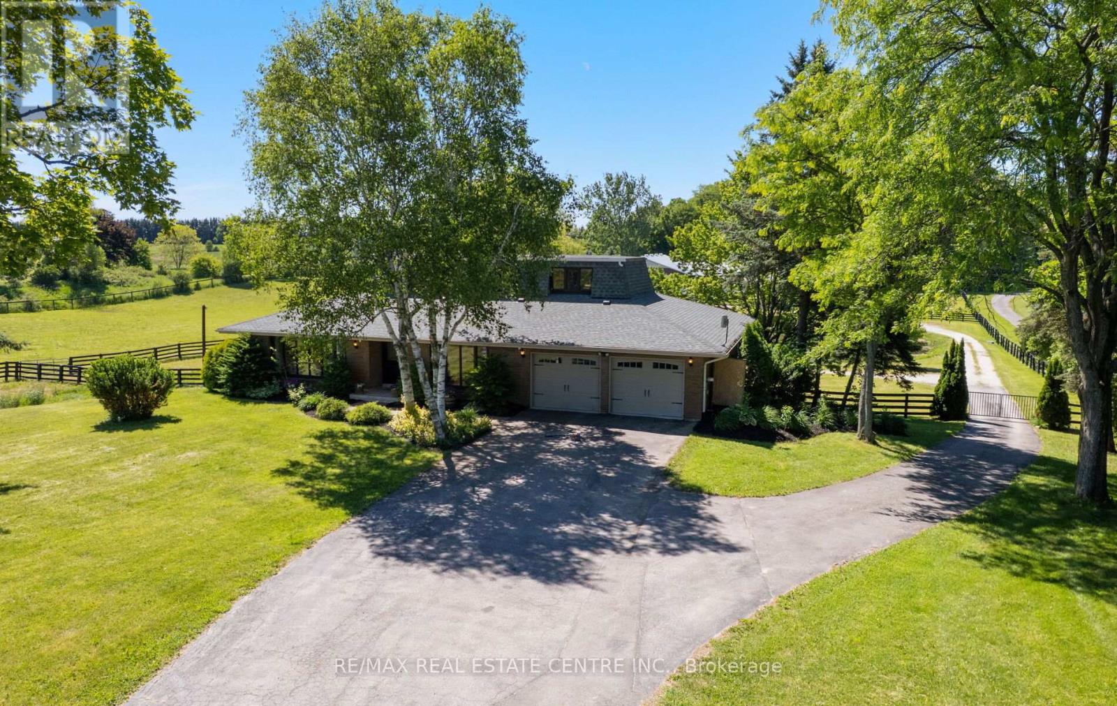 6375 17th Sideroad Property Photo 12