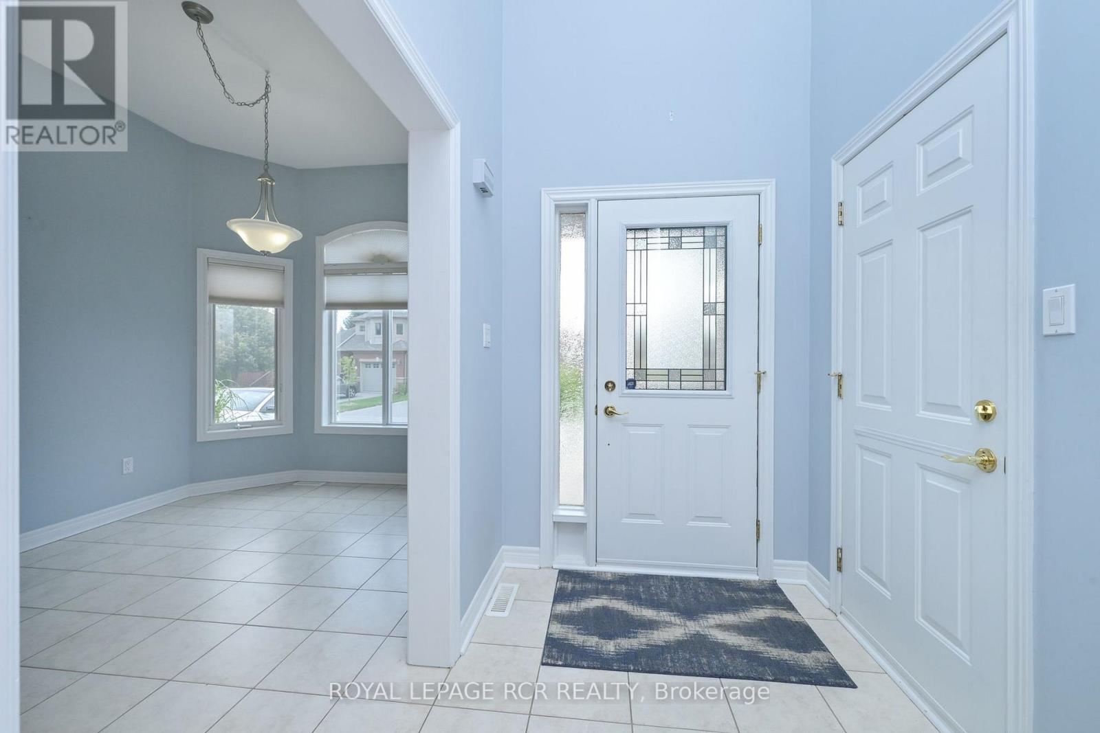 6 Artisan Lane Property Photo 3