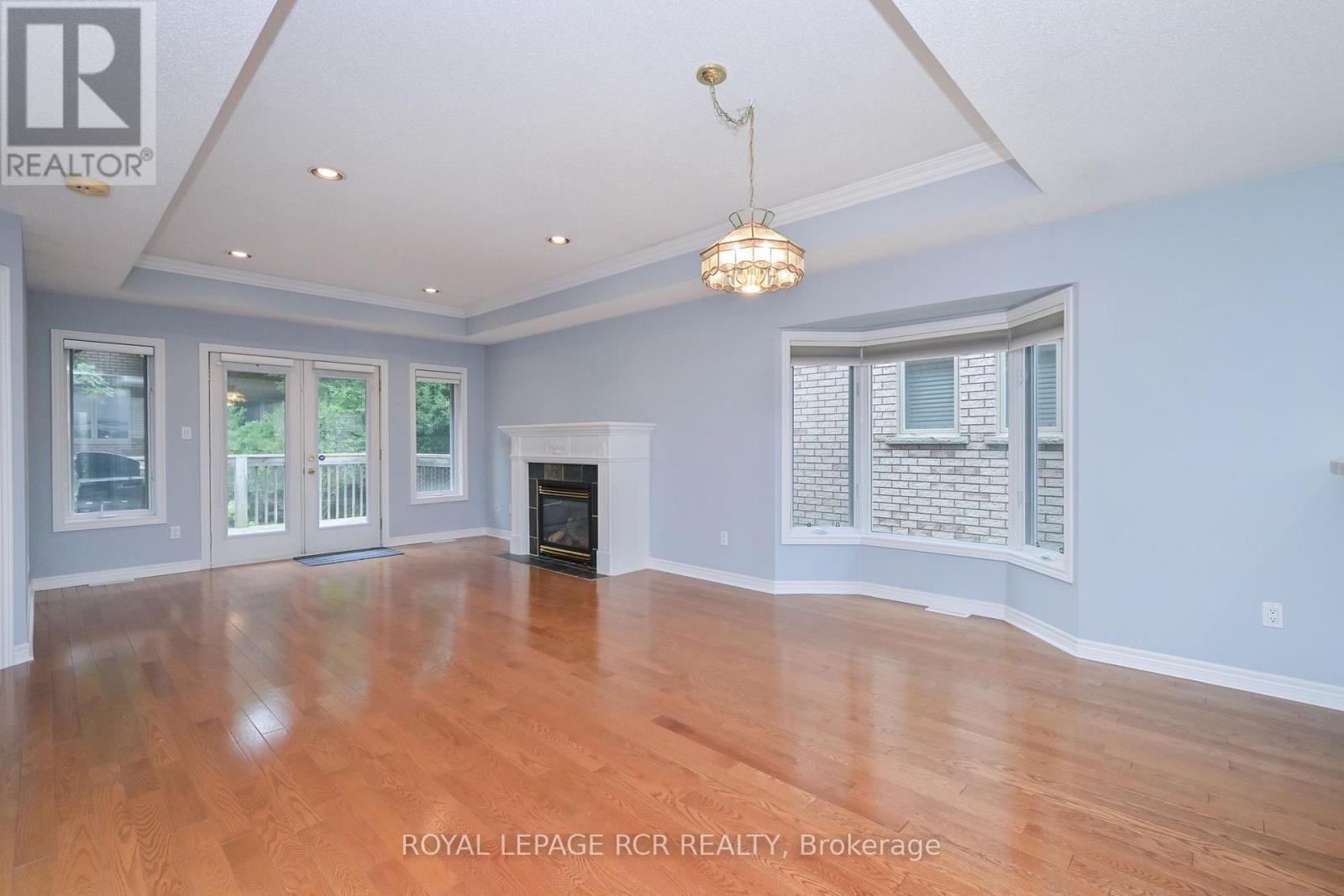 6 Artisan Lane Property Photo 10