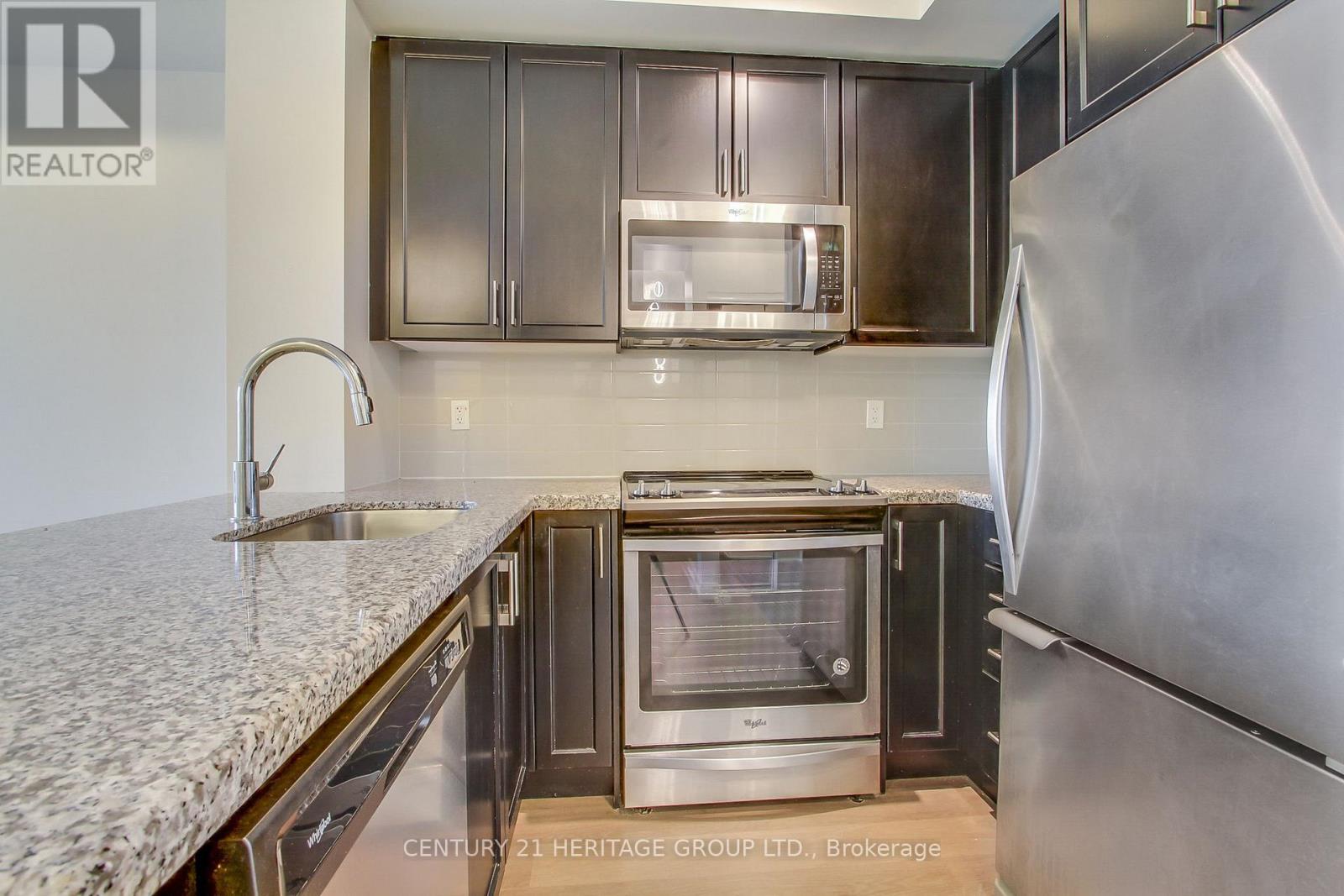 250 - 555 William Graham Drive Property Photo 7