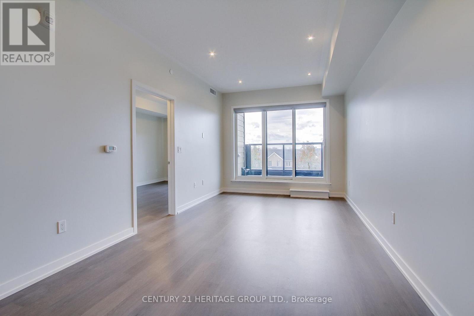 250 - 555 William Graham Drive Property Photo 12