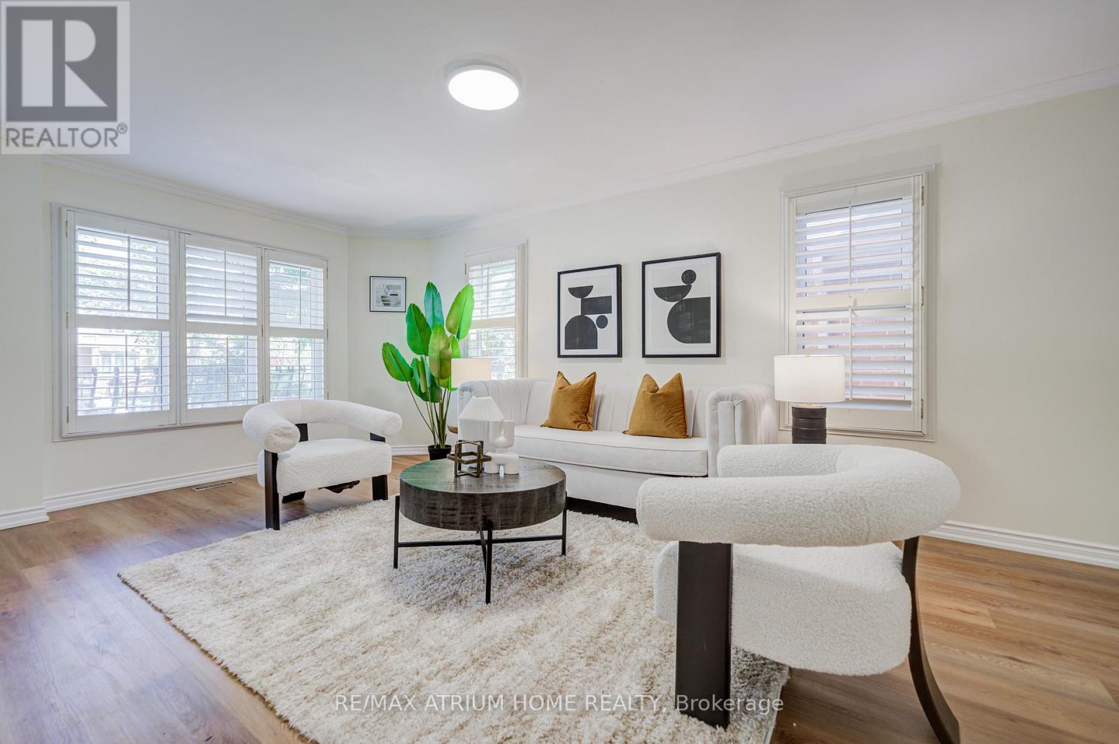 77 Rosedale Heights Drive Property Photo 8