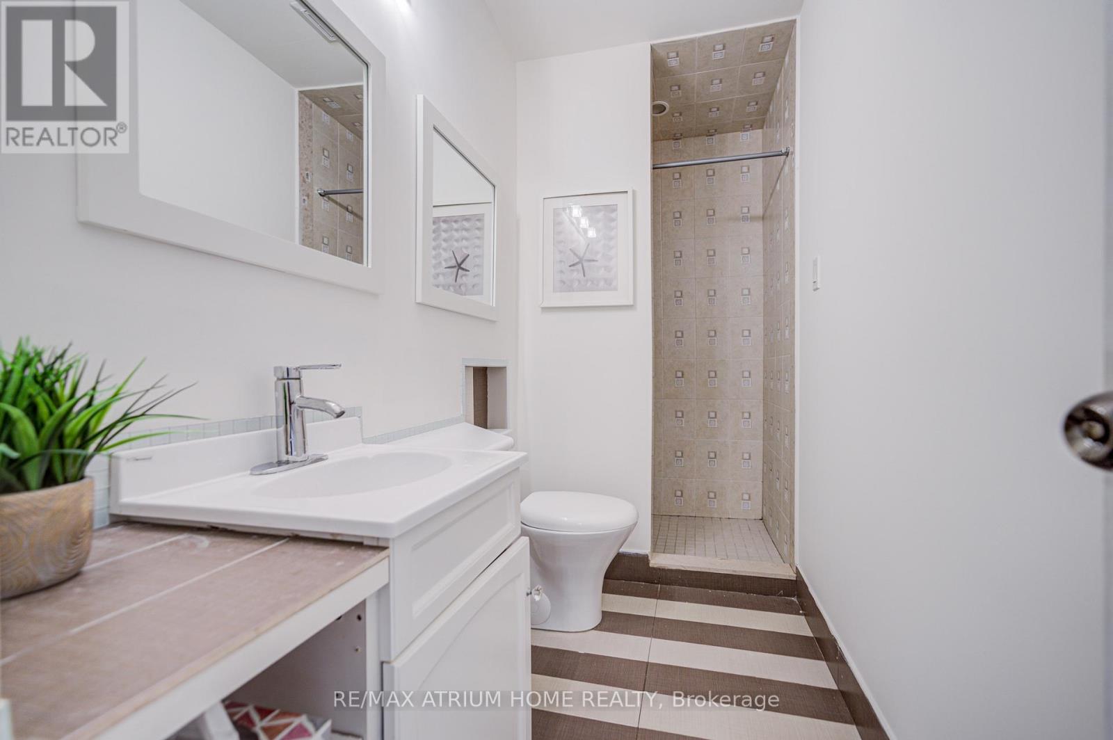 77 Rosedale Heights Drive Property Photo 28