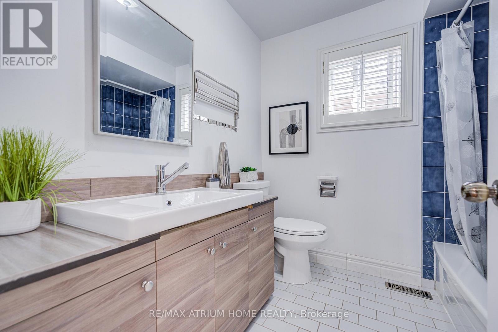 77 Rosedale Heights Drive Property Photo 32