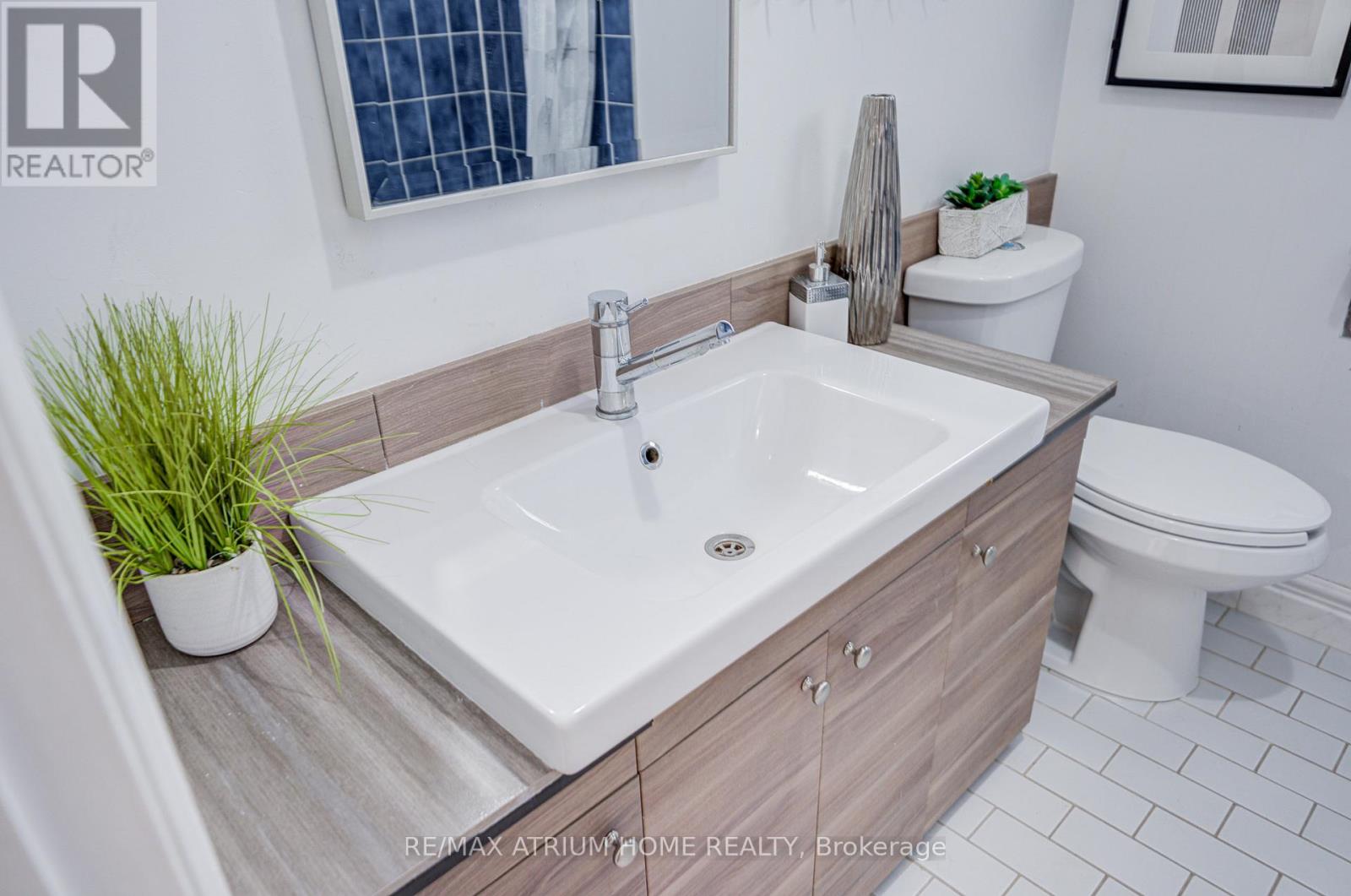 77 Rosedale Heights Drive Property Photo 33