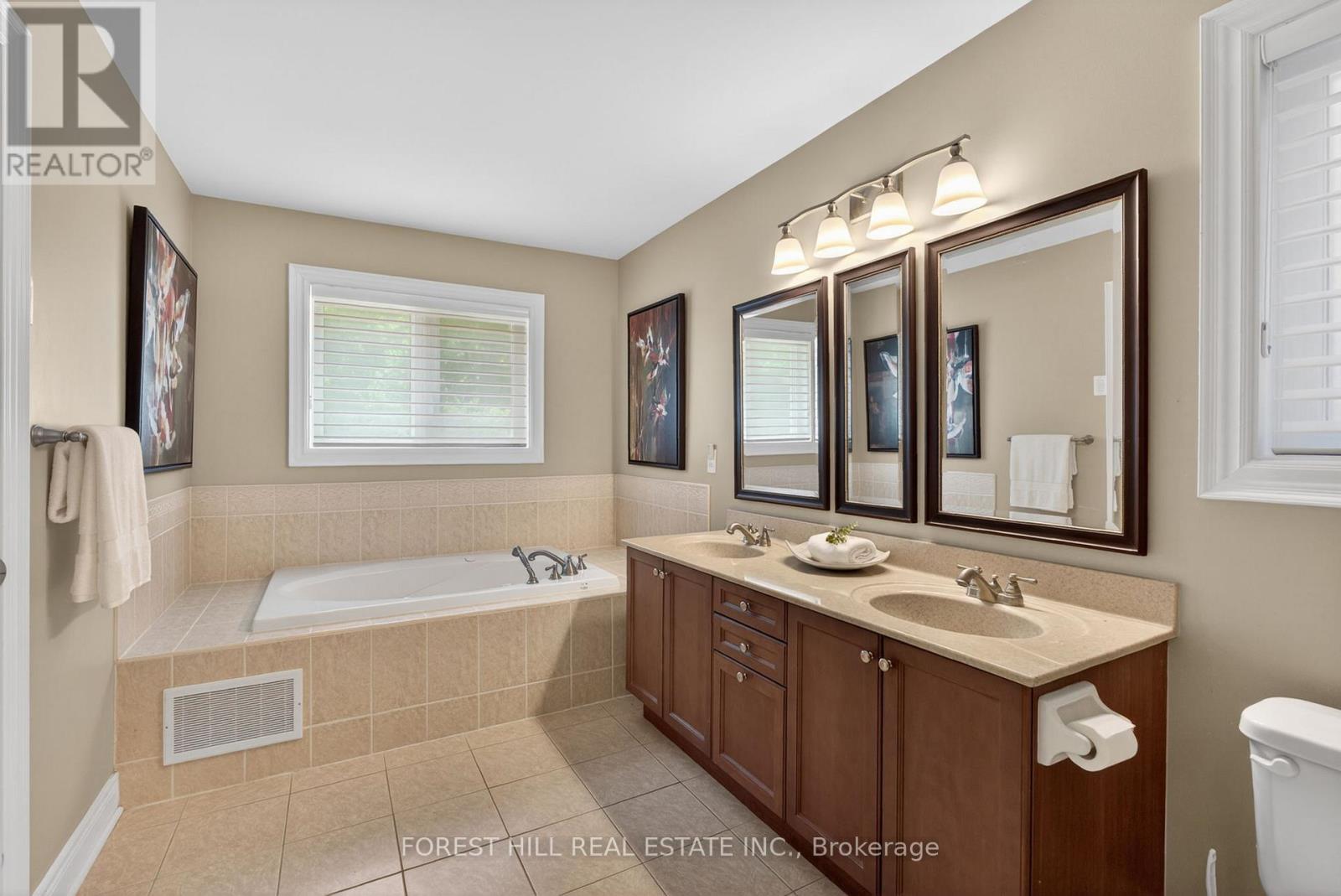 33 Chopin Boulevard Property Photo 26