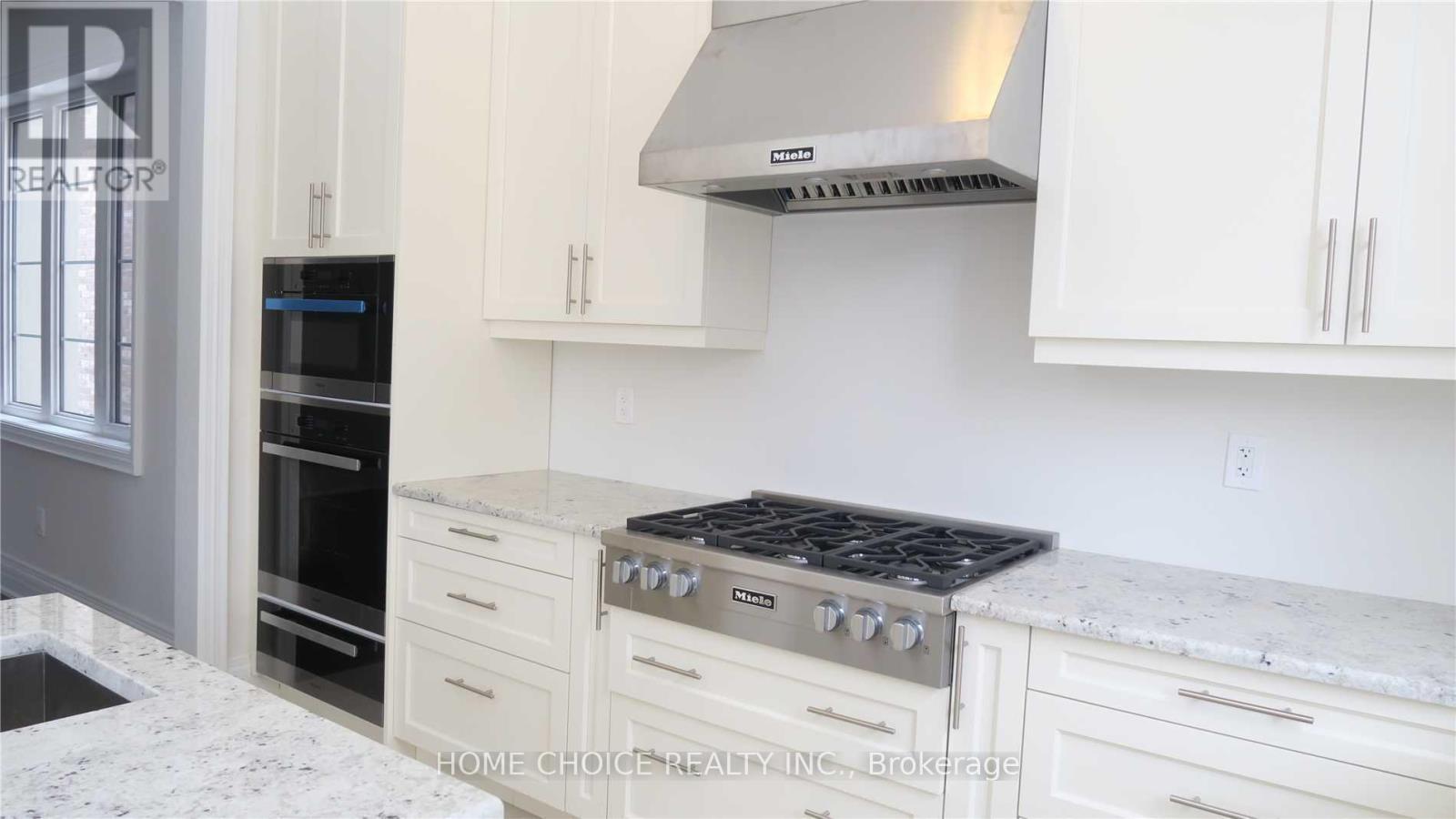 120 Hurst Avenue Property Photo 8