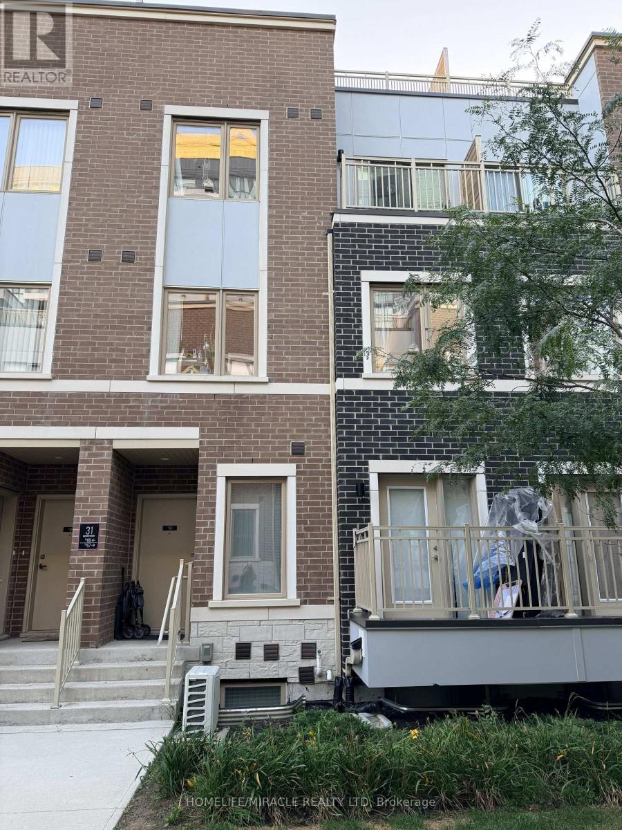 68 - 31 HONEYCRISP CRESCENT Property Photo 1