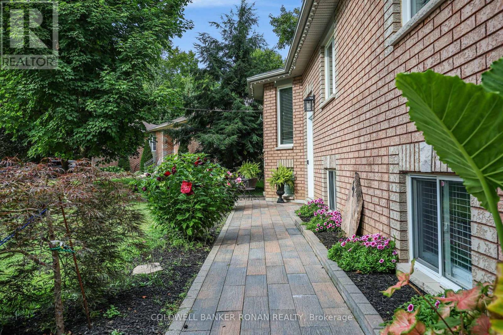57 Pine Park Boulevard Property Photo 3