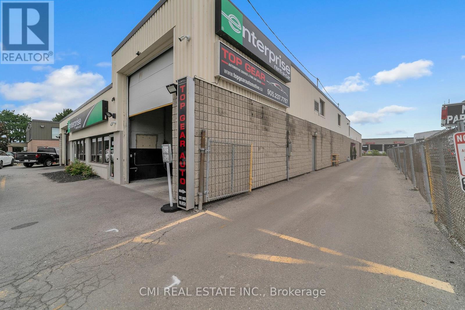 2 - 60 Industrial Road Property Photo 7