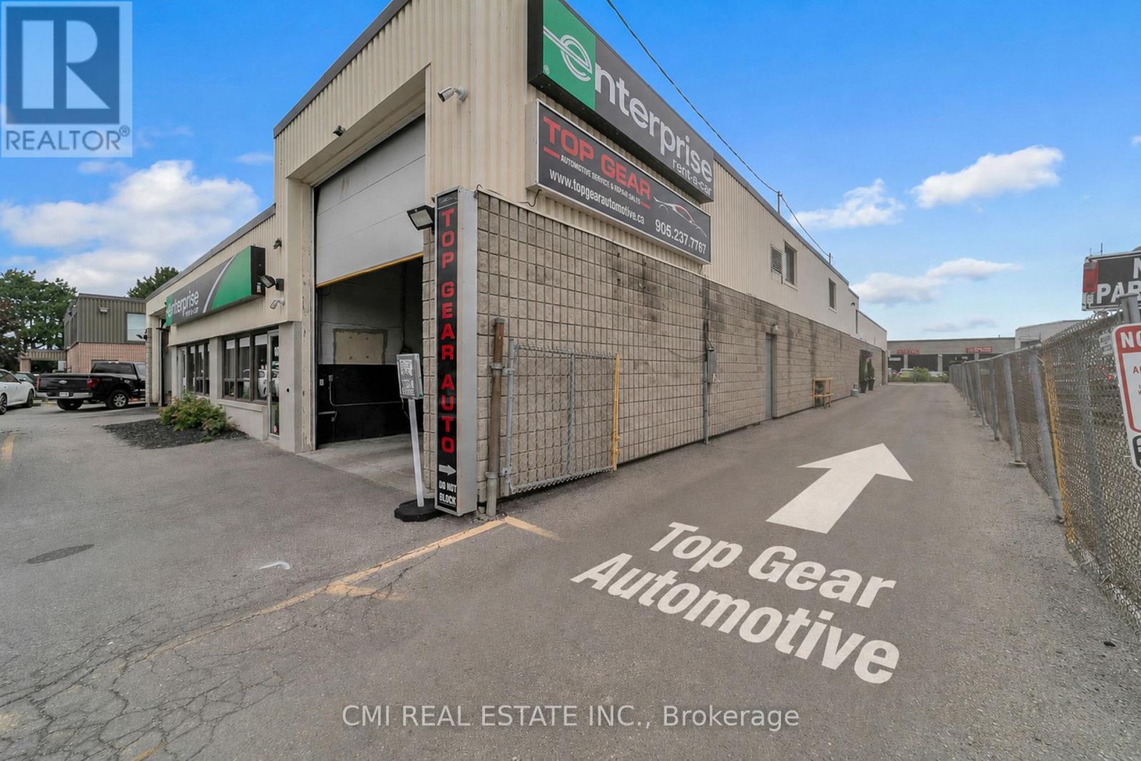2 - 60 Industrial Road Property Photo 8