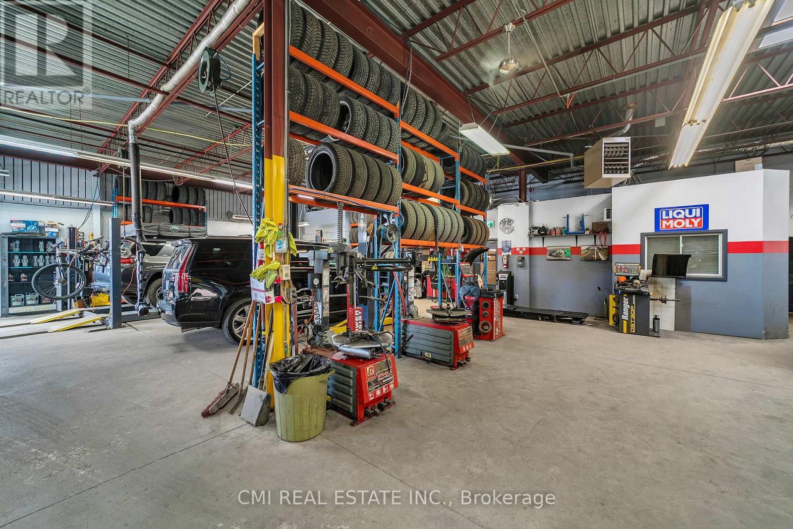 2 - 60 Industrial Road Property Photo 19